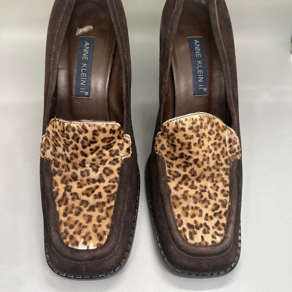 Anne Klein II Suede Brown Animal Print Leopard Loafers Shoes Size 7, Heels 3”